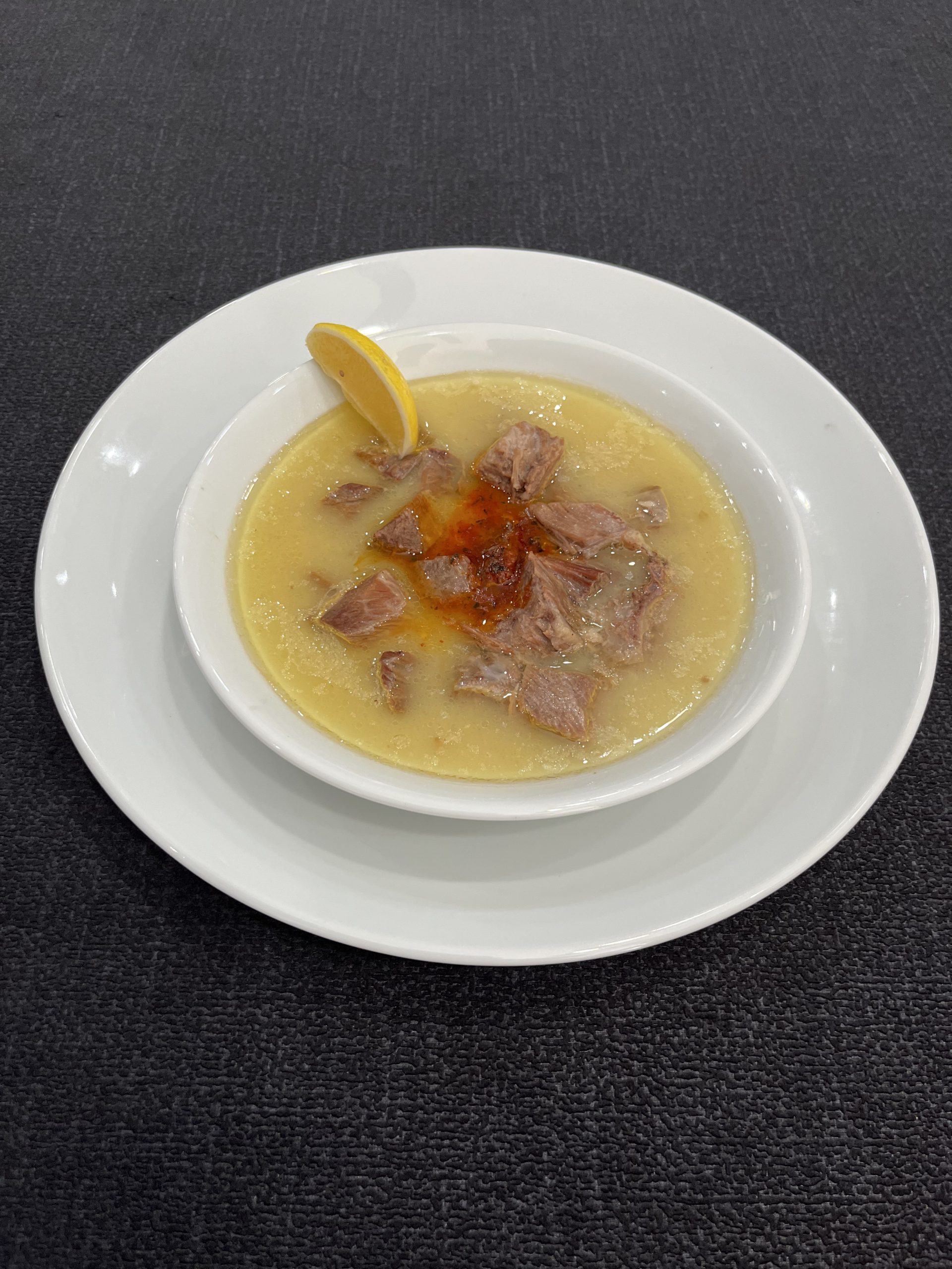 Geleneksel Et Paça Çorbası