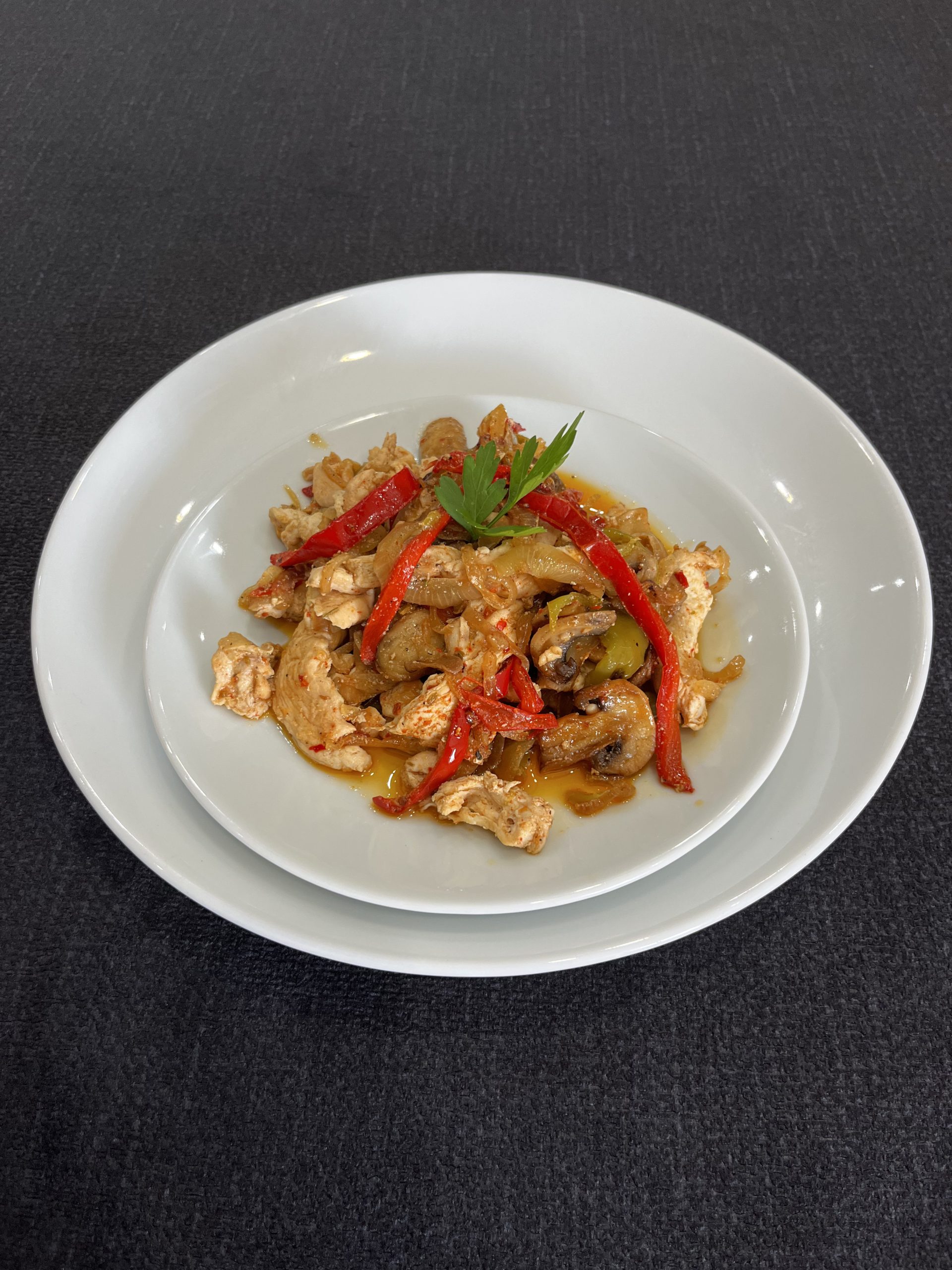 Döküm Tavada Tavuk Fajita